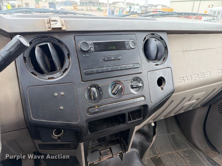 image for item EP7521 2010 Ford F250 Super Duty XL Crew Cab pickup truck