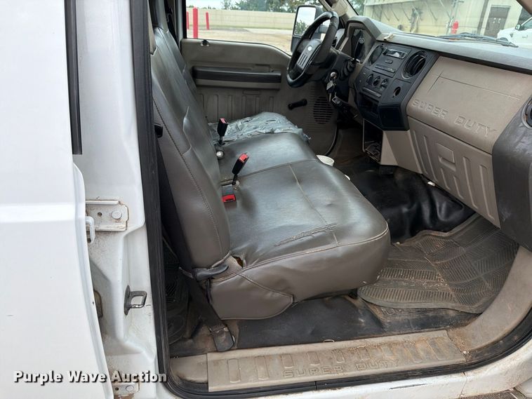 image for item EP7521 2010 Ford F250 Super Duty XL Crew Cab pickup truck