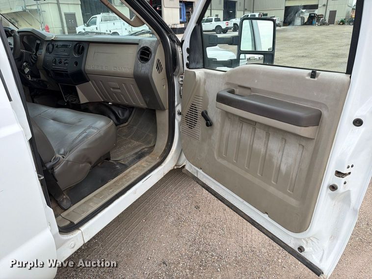 image for item EP7521 2010 Ford F250 Super Duty XL Crew Cab pickup truck