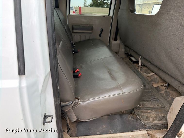 image for item EP7521 2010 Ford F250 Super Duty XL Crew Cab pickup truck