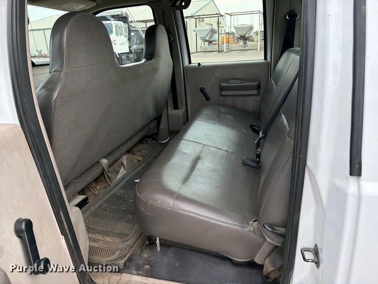 image for item EP7521 2010 Ford F250 Super Duty XL Crew Cab pickup truck