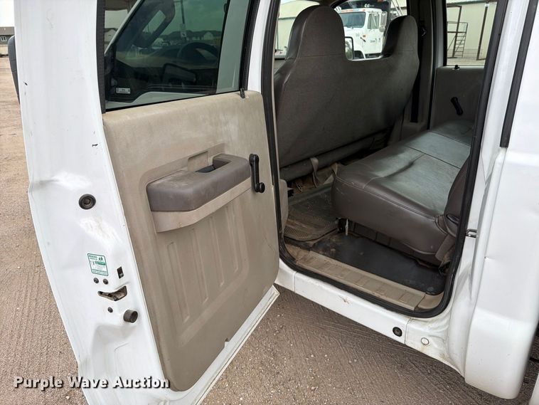 image for item EP7521 2010 Ford F250 Super Duty XL Crew Cab pickup truck