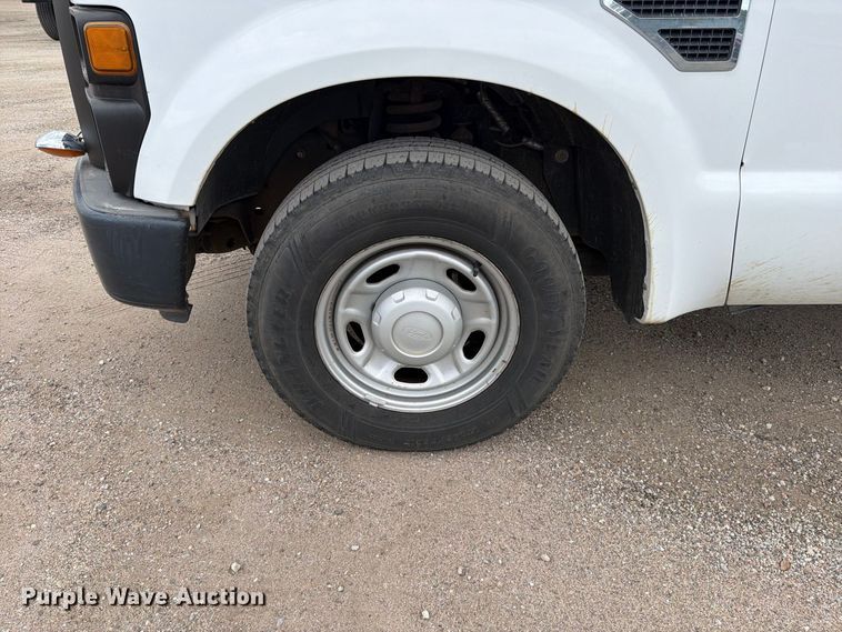 image for item EP7521 2010 Ford F250 Super Duty XL Crew Cab pickup truck