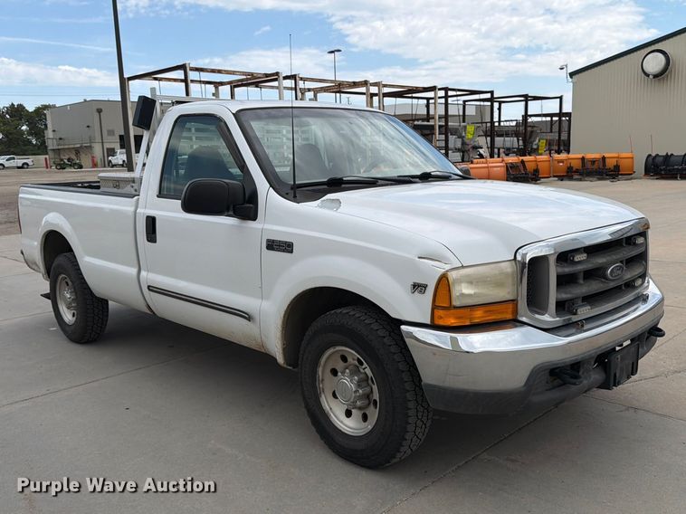 image for item EP7522 2000 Ford F250 Super Duty pickup truck