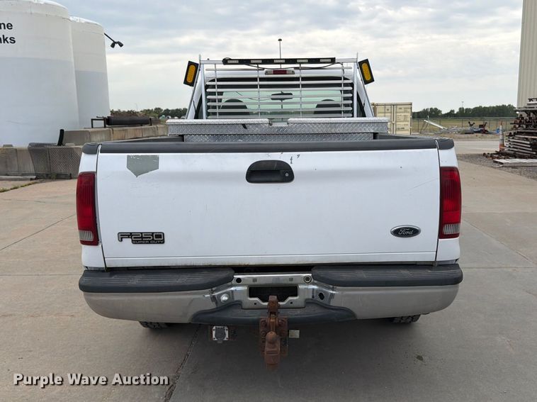 image for item EP7522 2000 Ford F250 Super Duty pickup truck