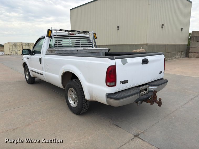image for item EP7522 2000 Ford F250 Super Duty pickup truck