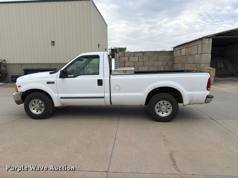 image for item EP7522 2000 Ford F250 Super Duty pickup truck