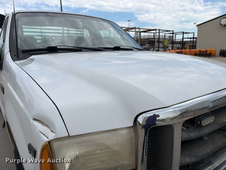 image for item EP7522 2000 Ford F250 Super Duty pickup truck