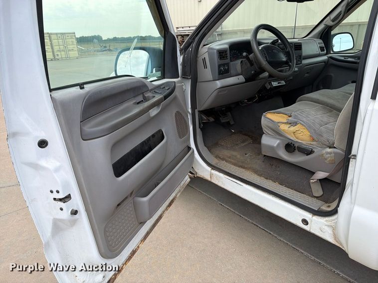 image for item EP7522 2000 Ford F250 Super Duty pickup truck