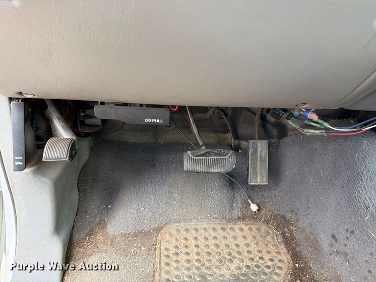 image for item EP7522 2000 Ford F250 Super Duty pickup truck