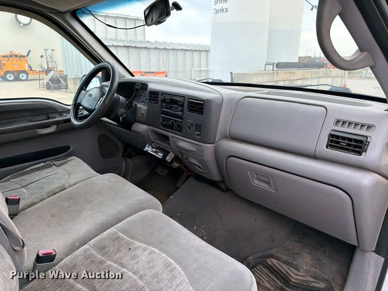 image for item EP7522 2000 Ford F250 Super Duty pickup truck