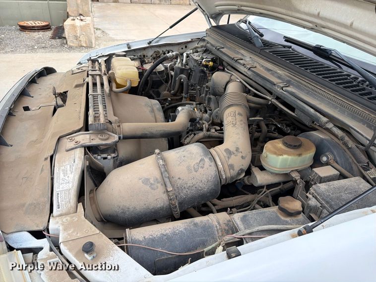 image for item EP7522 2000 Ford F250 Super Duty pickup truck