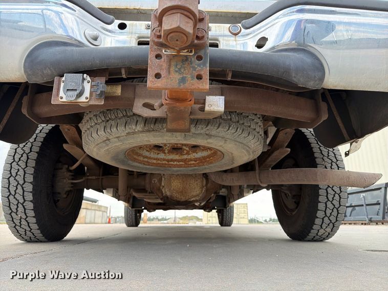 image for item EP7522 2000 Ford F250 Super Duty pickup truck
