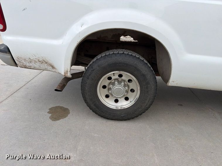 image for item EP7522 2000 Ford F250 Super Duty pickup truck