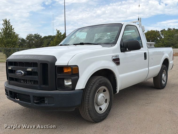image for item EP7524 2008 Ford F250 Super Duty XL pickup truck