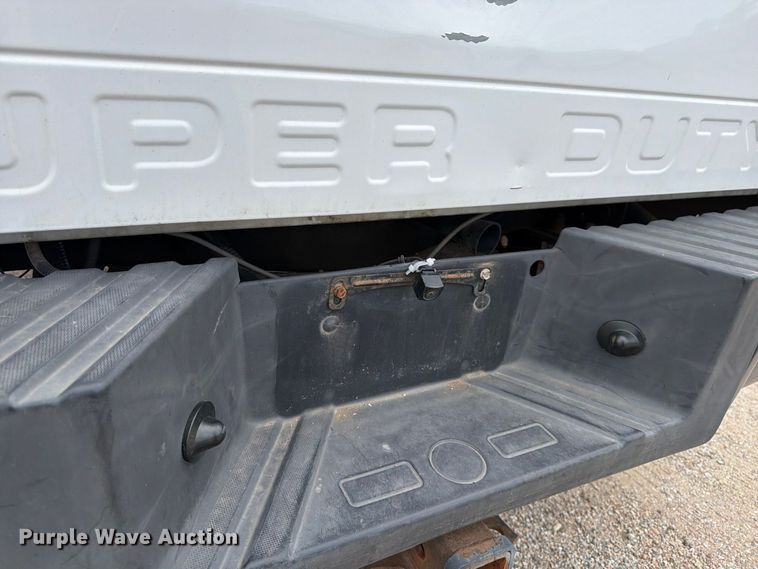 image for item EP7524 2008 Ford F250 Super Duty XL pickup truck