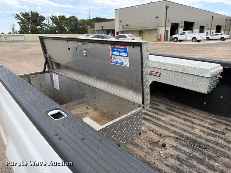image for item EP7524 2008 Ford F250 Super Duty XL pickup truck