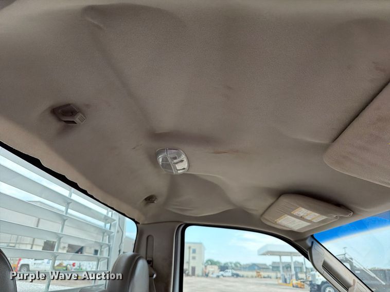 image for item EP7524 2008 Ford F250 Super Duty XL pickup truck