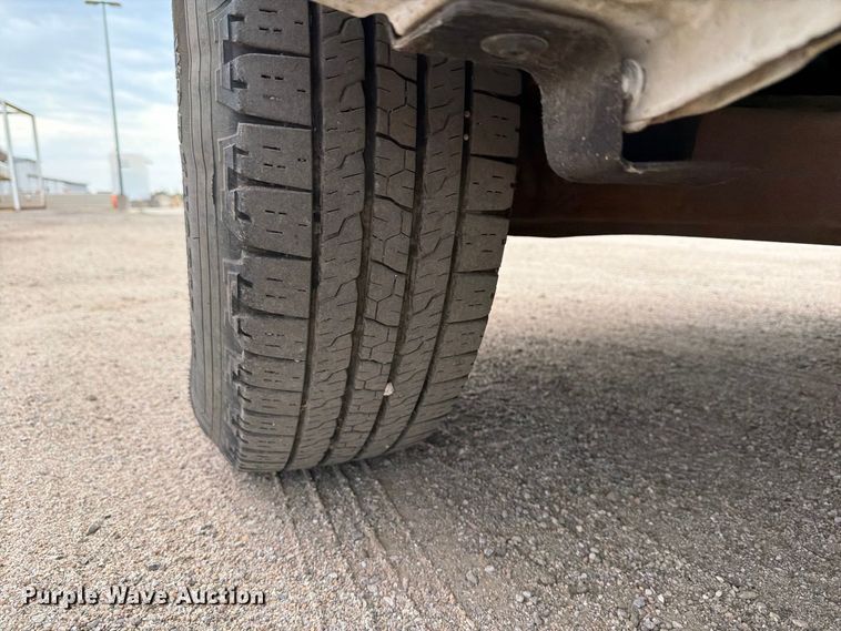 image for item EP7524 2008 Ford F250 Super Duty XL pickup truck