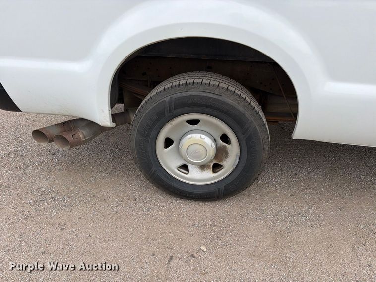 image for item EP7524 2008 Ford F250 Super Duty XL pickup truck