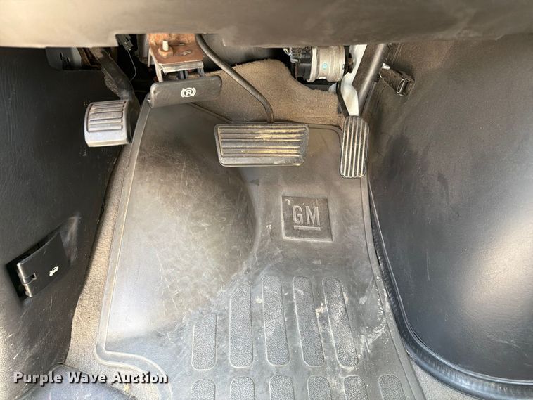 image for item EP7570 2006 Chevrolet Express 3500 van