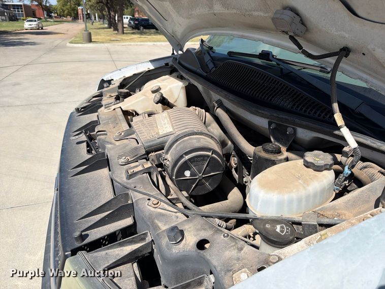 image for item EP7570 2006 Chevrolet Express 3500 van