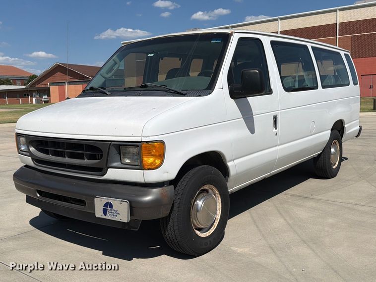 2003 Ford E350 van