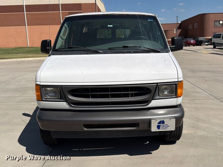 image for item EP7571 2003 Ford E350 van