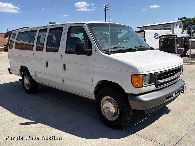 image for item EP7571 2003 Ford E350 van