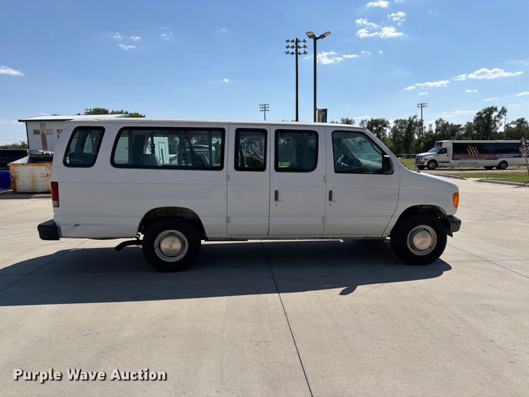 image for item EP7571 2003 Ford E350 van