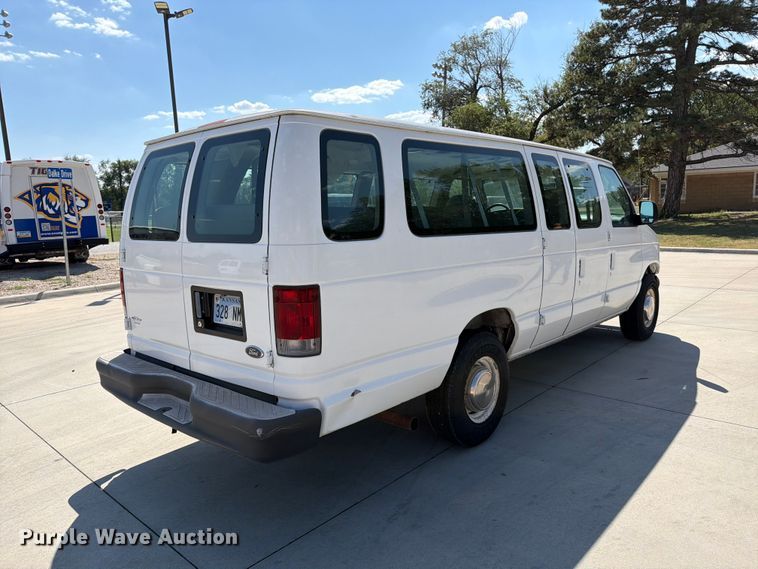 image for item EP7571 2003 Ford E350 van