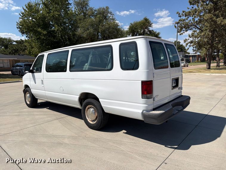 image for item EP7571 2003 Ford E350 van