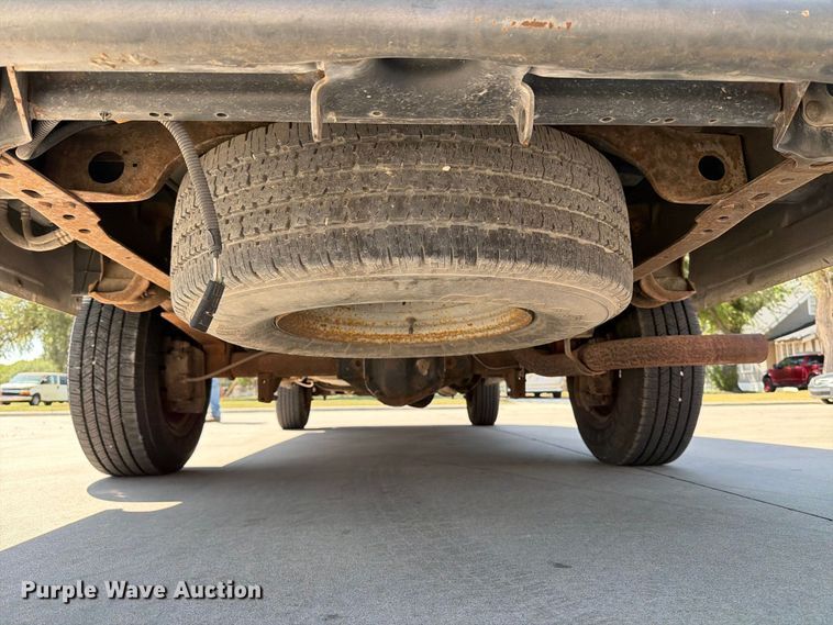 image for item EP7571 2003 Ford E350 van