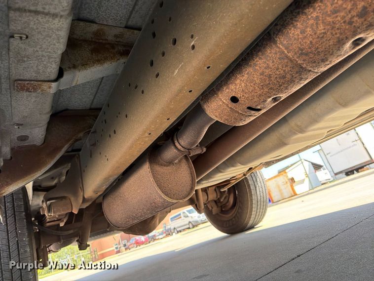 image for item EP7571 2003 Ford E350 van