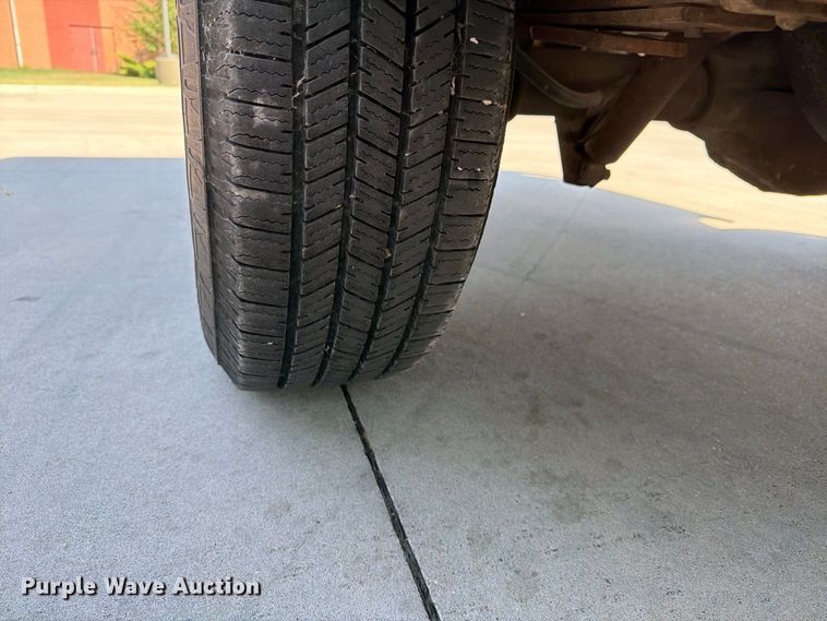 image for item EP7571 2003 Ford E350 van