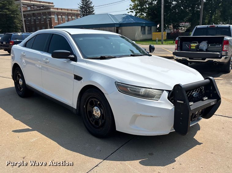 image for item ER3219 2014 Ford Taurus Police Interceptor 