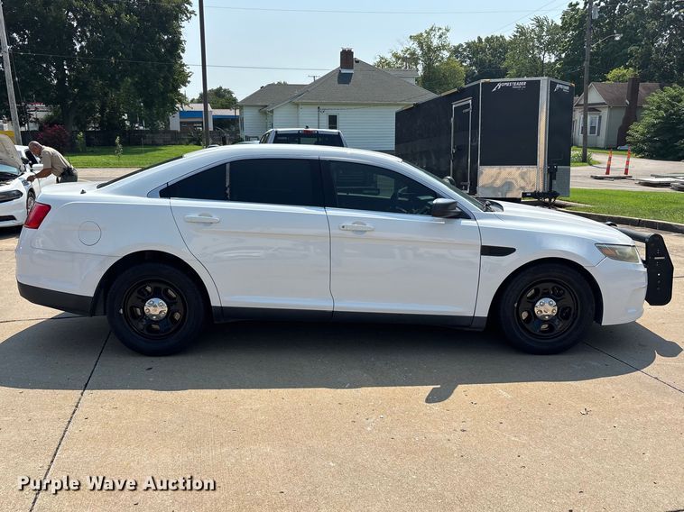 image for item ER3219 2014 Ford Taurus Police Interceptor 