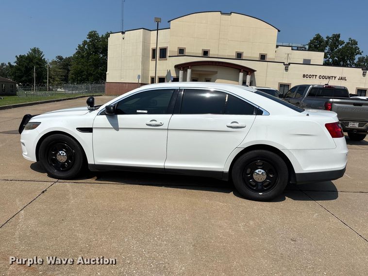 image for item ER3219 2014 Ford Taurus Police Interceptor 