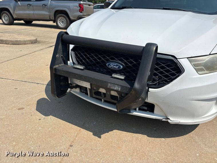 image for item ER3219 2014 Ford Taurus Police Interceptor 