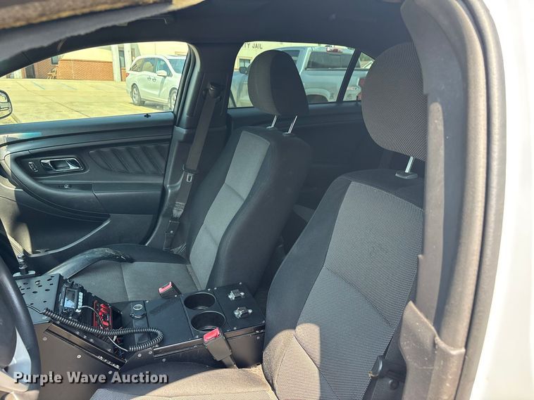 image for item ER3219 2014 Ford Taurus Police Interceptor 