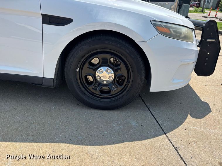image for item ER3219 2014 Ford Taurus Police Interceptor 