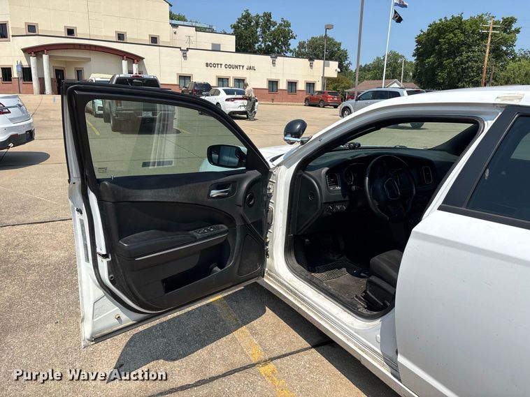 image for item ER3220 2018 Dodge Charger Police 
