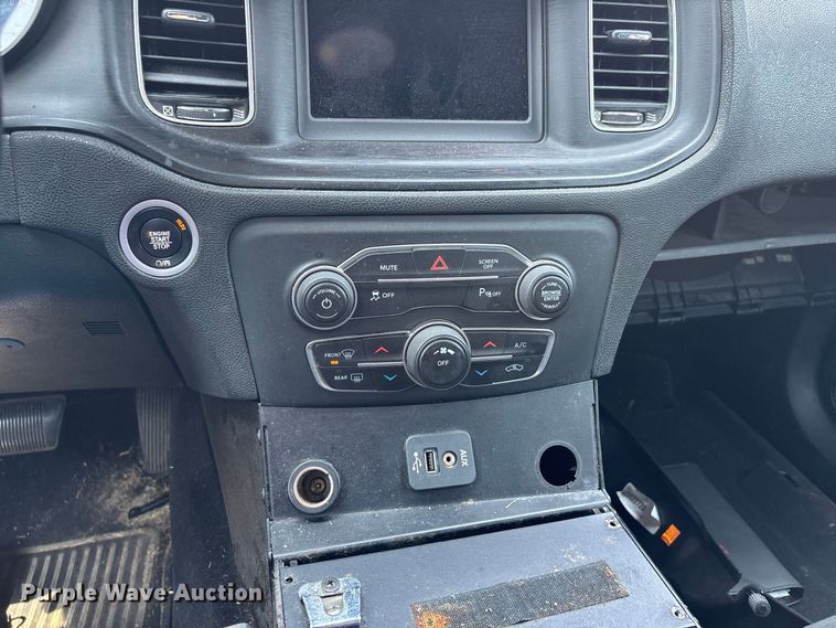 image for item ER3220 2018 Dodge Charger Police 