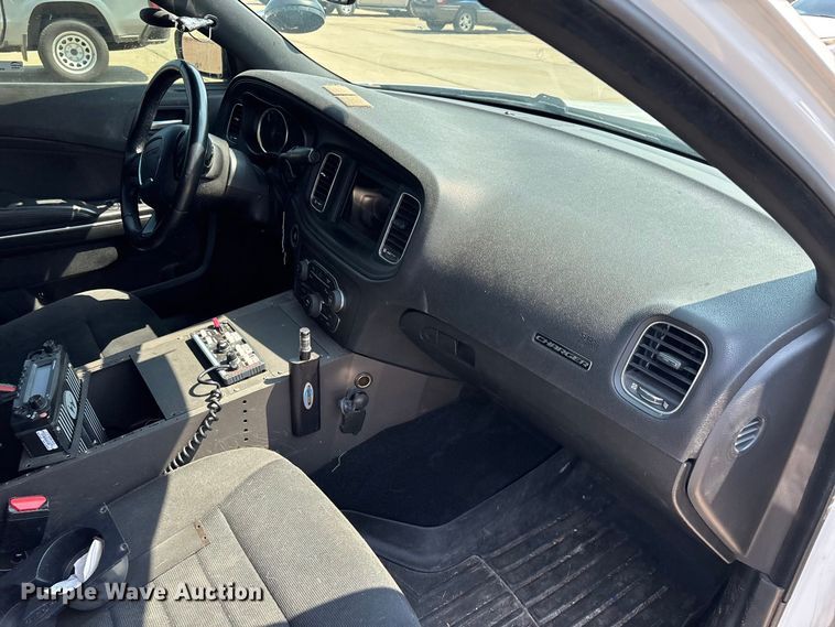 image for item ER3221 2019 Dodge Charger Police 