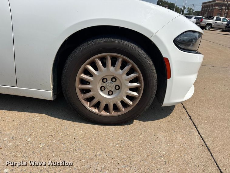 image for item ER3221 2019 Dodge Charger Police 