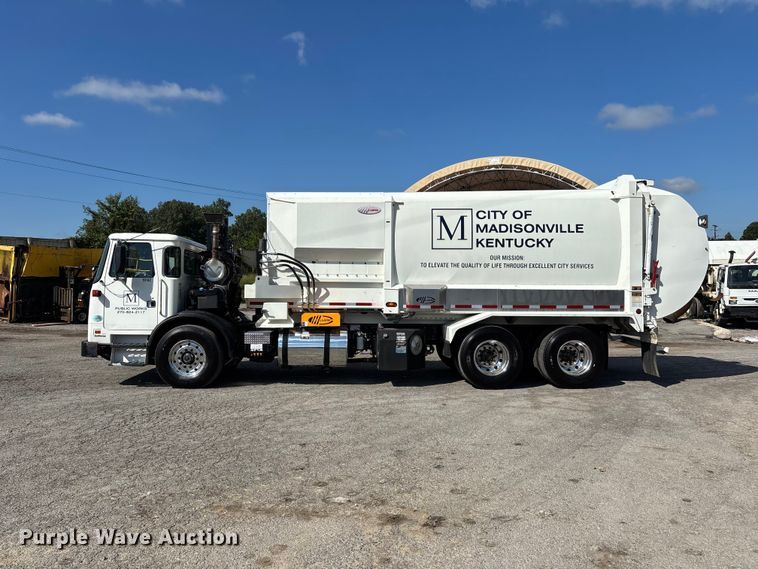 image for item ER3252 2022 Autocar Xpeditor refuse truck