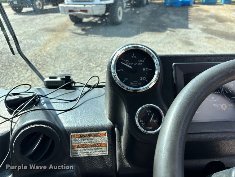 image for item ER3252 2022 Autocar Xpeditor refuse truck