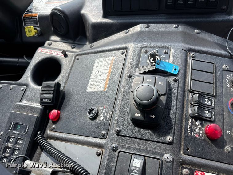 image for item ER3252 2022 Autocar Xpeditor refuse truck