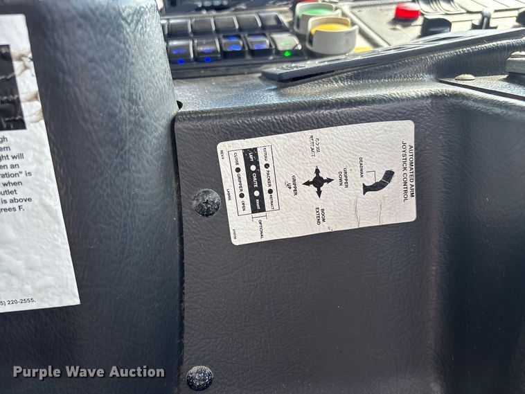 image for item ER3252 2022 Autocar Xpeditor refuse truck