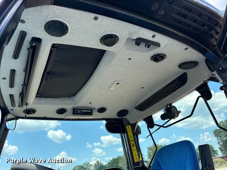 image for item ET0491 2019 New Holland Workmaster 95 MFWD tractor